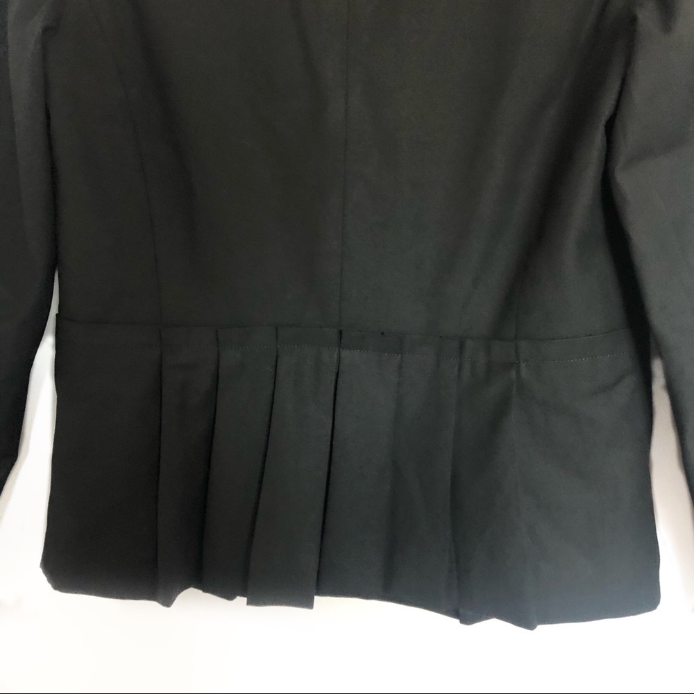 LOFT Black Pleat Back Blazer Career Jacket NWOT 4P - Picture 3 of 10